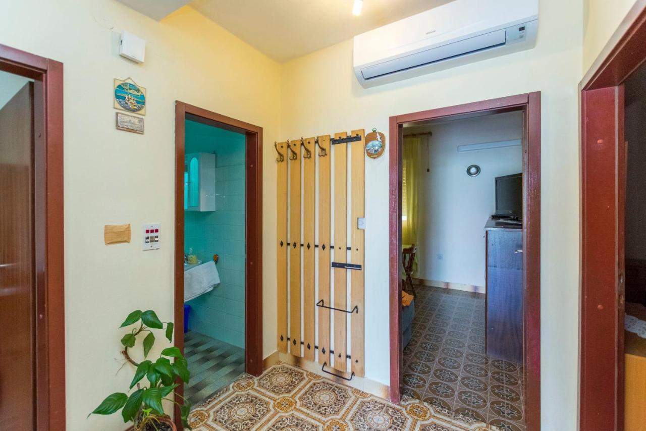 Apartment Lele Primosten Ngoại thất bức ảnh