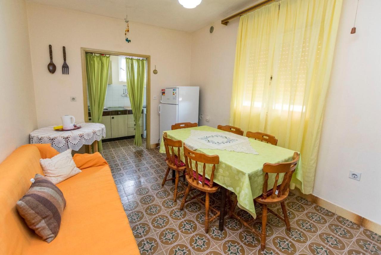 Apartment Lele Primosten Ngoại thất bức ảnh