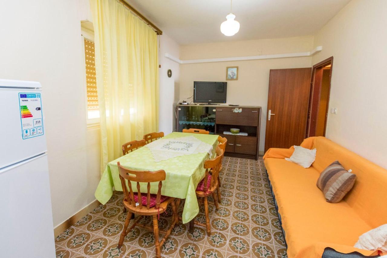 Apartment Lele Primosten Ngoại thất bức ảnh